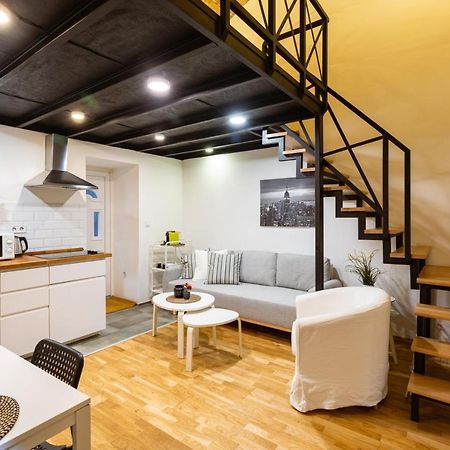 Modern Stylish Apartment @ Superb Central Location Budapest Luaran gambar