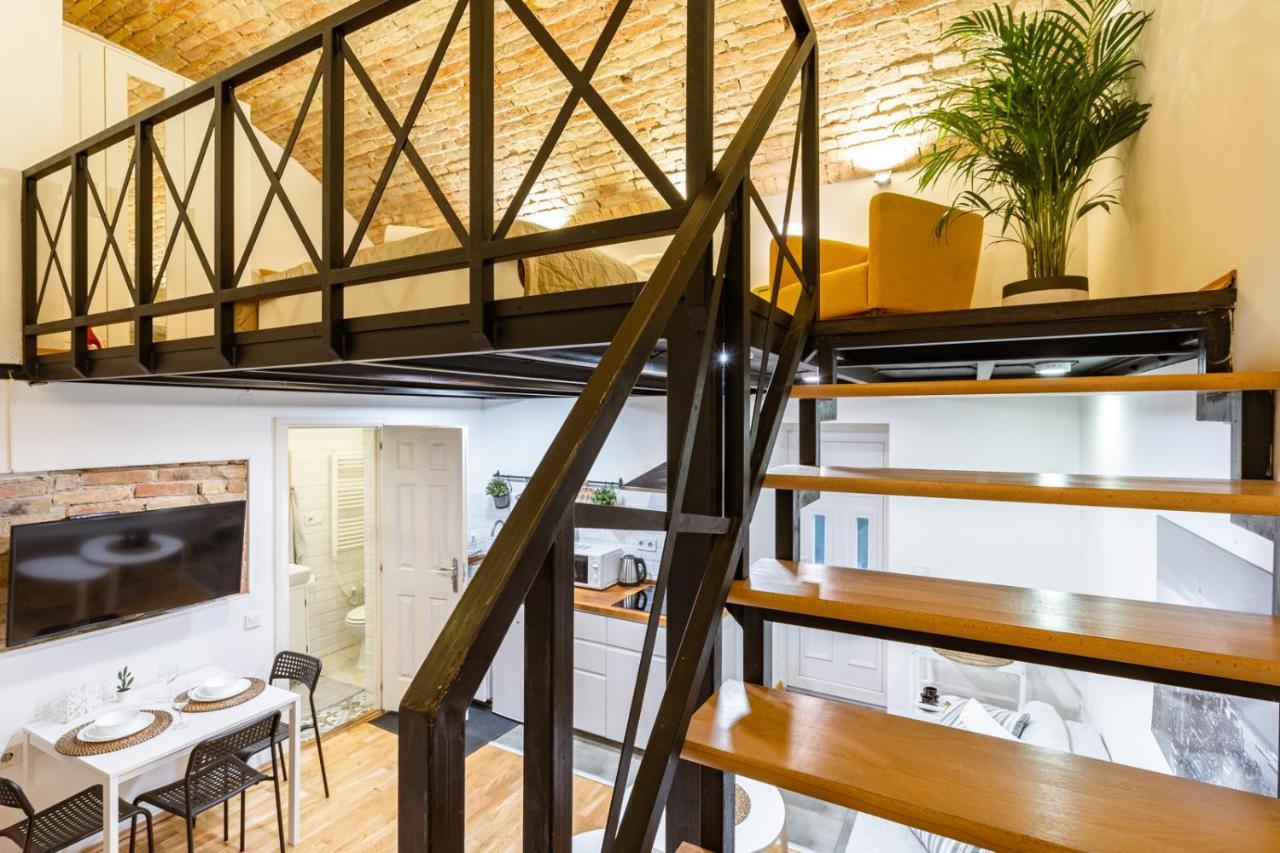 Modern Stylish Apartment @ Superb Central Location Budapest Luaran gambar