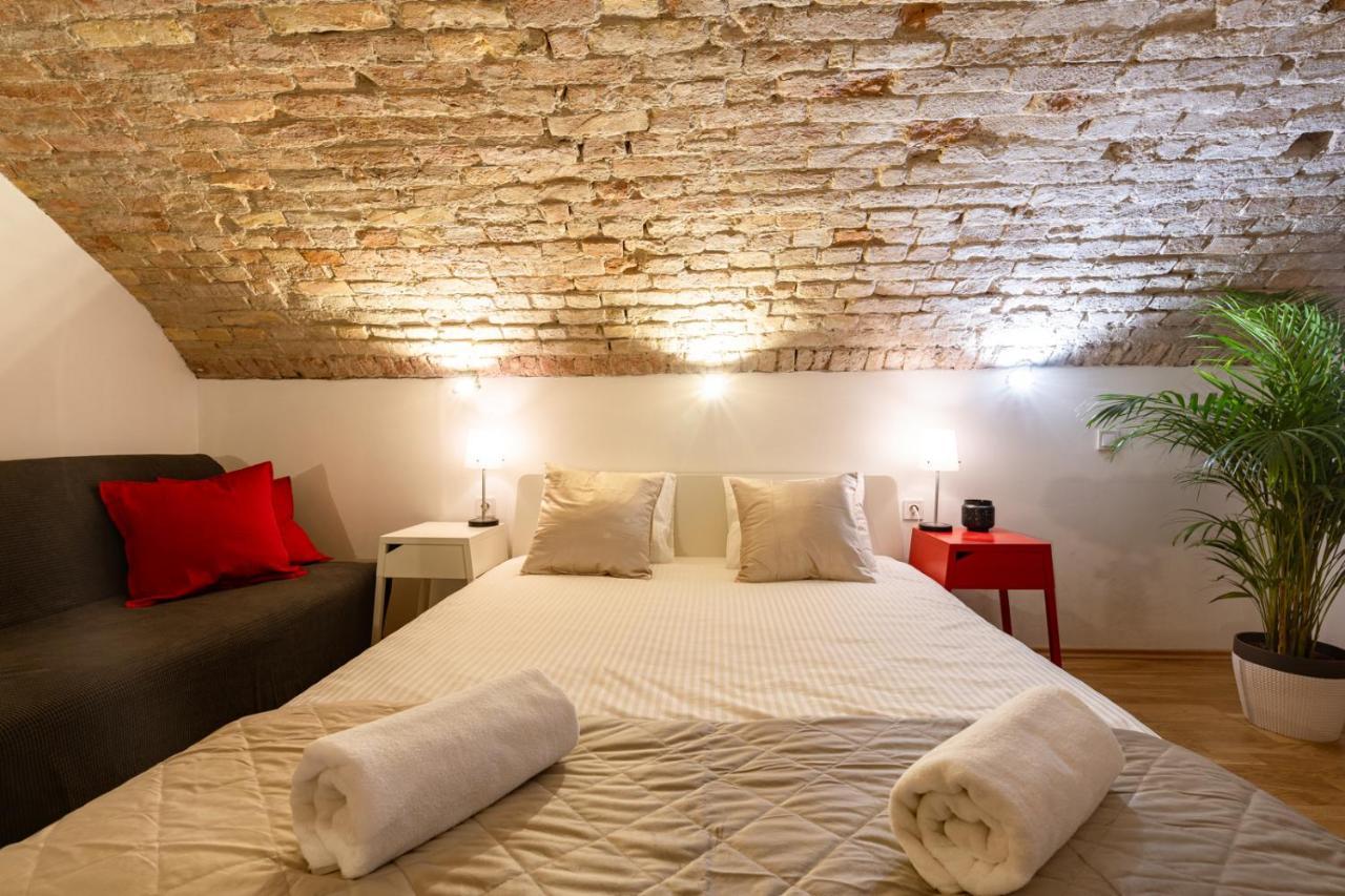 Modern Stylish Apartment @ Superb Central Location Budapest Luaran gambar